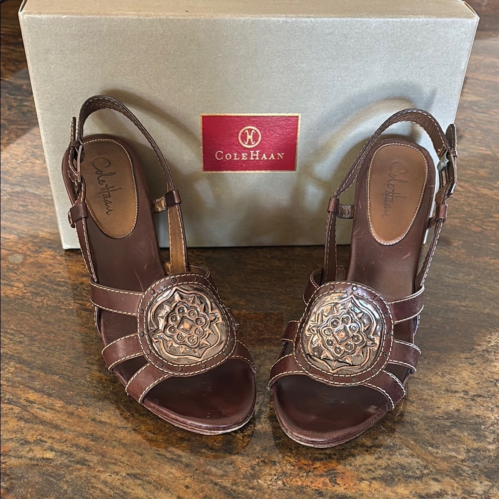 Cole Haan Women's Brown 8N sandal